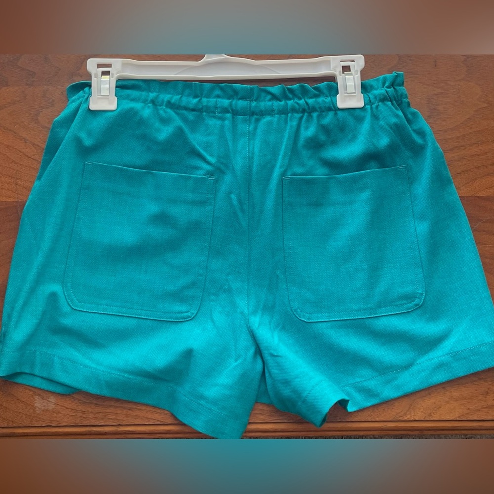 Liverpool Women's Teal Shorts- “Lake Blue” Comfy dressy/casual Shorts, size Med - Picture 4 of 16